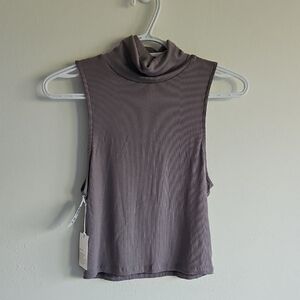 💛Sunday Best Freshmen Sleeveless Turtleneck